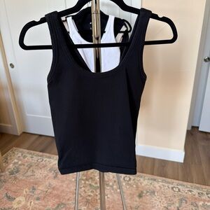 ALO Yoga Black Ribbed Tank Top - Scoop Neck